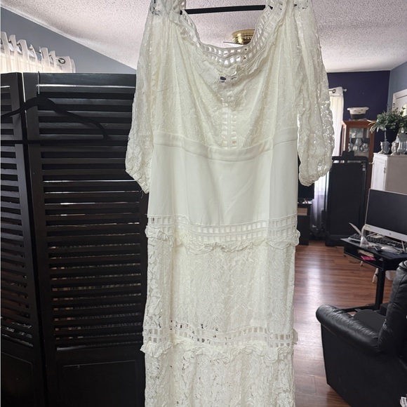 Ebony Bea 3X white hollowed lace dress - Picture 14 of 14